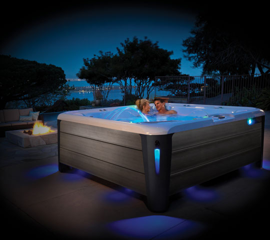 Large Spa Pool Grandee® Spas | Hawkes Bay Spa Pools